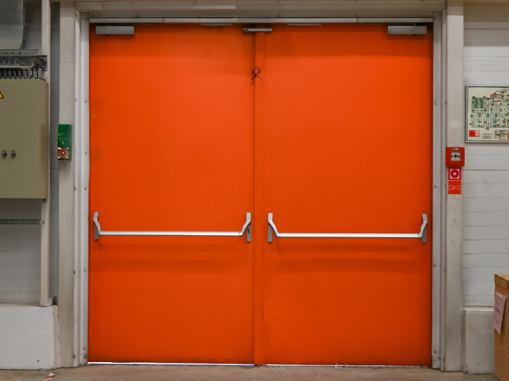 instalación de puertas cortafuegos